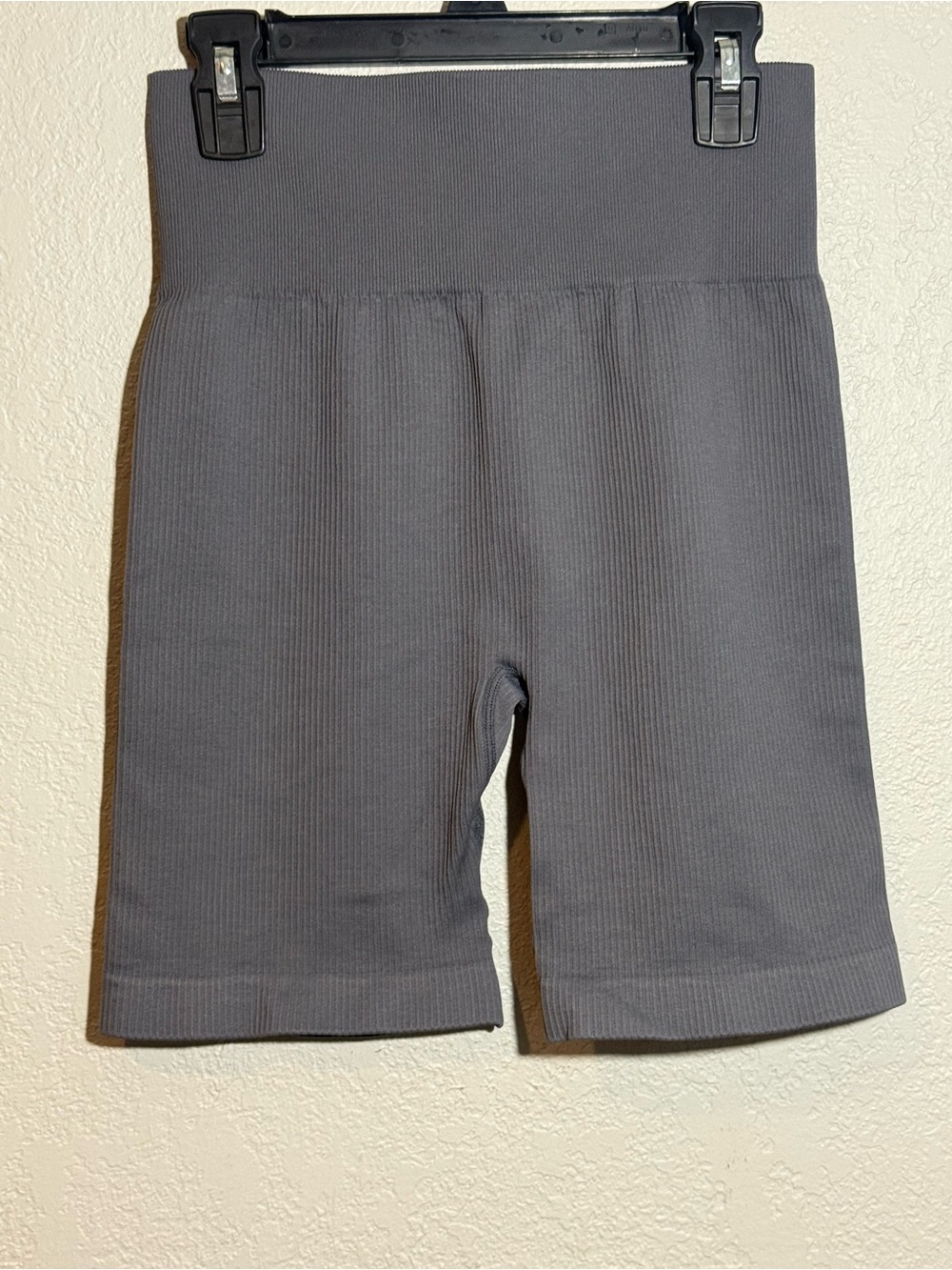 OQQ- Grey/Gray Athletic Workout Biker Shorts 6” inseam Size Medium
